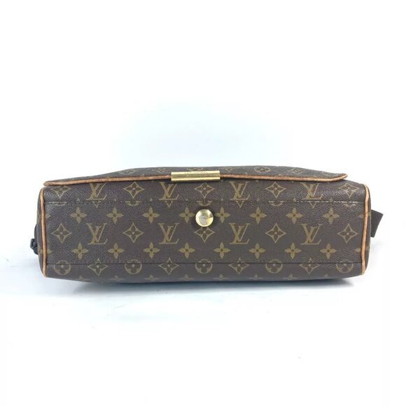 LOUIS VUITTON Monogram Valmy GM Messenger - Picture 6 of 14
